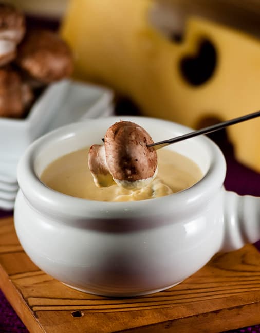 Receta de Fondue de Queso con Crimini Setas de Cuivá