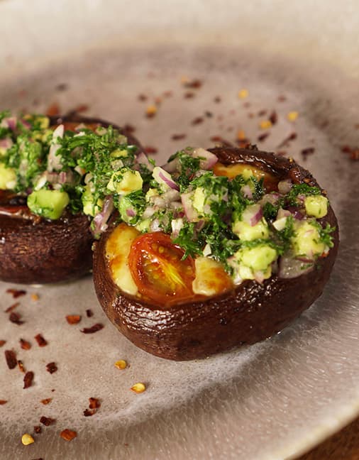 Receta de Portobello Setas de Cuivá relleno con queso y chimichurri de aguacate
